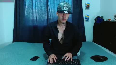 Snapshot of bastiaan_28 chatting on 11-02-25, 10:01 Bastian online show from 11-02-25, 10:01