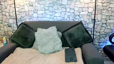 Bastian online show from 11-21-25, 04:55