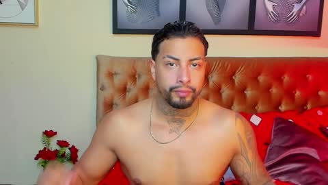 Snapshot of bastian_jones1 chatting on 12-25-24, 11:53 bastian_jones1 online show from 12-25-24, 11:53