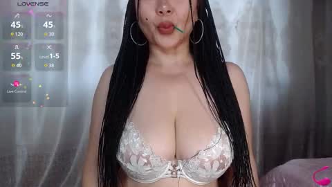 Snapshot of batari_giya chatting on 11-03-25, 05:09 Lara online show from 11-03-25, 05:09