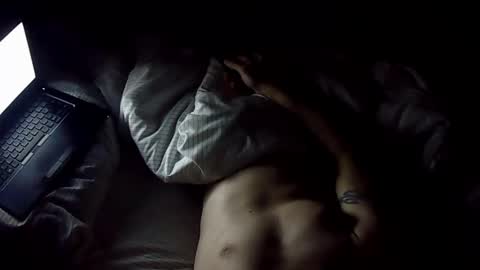 Snapshot of batboy2121 chatting on 01-01-25, 06:05 babtboy2121 online show from 01-01-25, 06:05