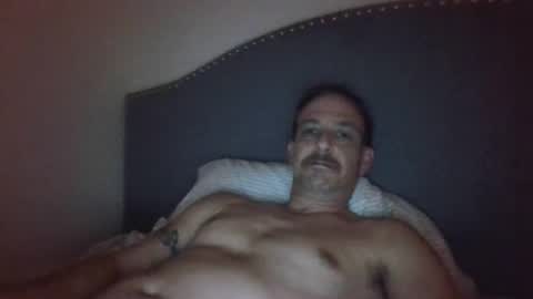 Snapshot of batboy2121 chatting on 12-04-25, 01:48 babtboy2121 online show from 12-04-25, 01:48