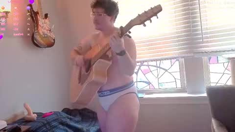 Snapshot of batemate_ chatting on 12-15-25, 07:40 Matteo Amore online show from 12-15-25, 07:40