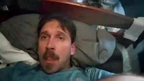 Snapshot of batemeinbate chatting on 09-28-25, 10:37 batemeinbate online show from 09-28-25, 10:37