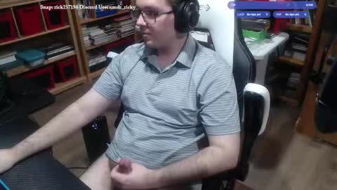 Snapshot of baterricky chatting on 01-18-26, 03:27 Ricky online show from 01-18-26, 03:27