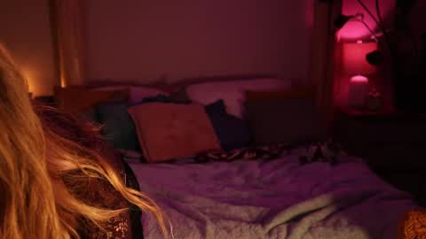 Snapshot of battle_blonde chatting on 09-29-25, 03:33 BATTLE BLONDE online show from 09-29-25, 03:33