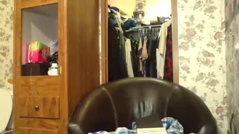 Snapshot of battlewolfxx chatting on 01-15-25, 11:53 battlewolfxx online show from 01-15-25, 11:53