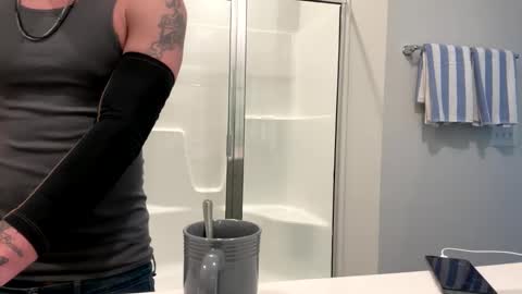 Snapshot of battlewolfxx chatting on 02-01-25, 08:16 battlewolfxx online show from 02-01-25, 08:16