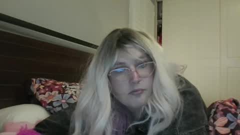 BjBambi online show from 10-31-25, 09:21