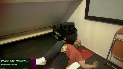 bazzz_8 online show from 01-19-25, 06:21