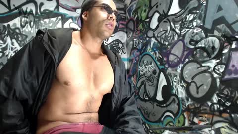 Snapshot of bbc_monster1 chatting on 12-01-24, 11:04 Justin online show from 12-01-24, 11:04