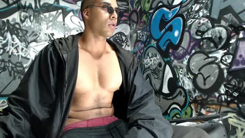 Snapshot of bbc_monster1 chatting on 12-19-24, 11:35 Justin online show from 12-19-24, 11:35