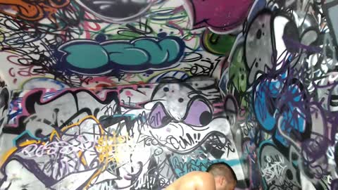 Snapshot of bbc_monster1 chatting on 02-27-25, 01:05 Justin online show from 02-27-25, 01:05