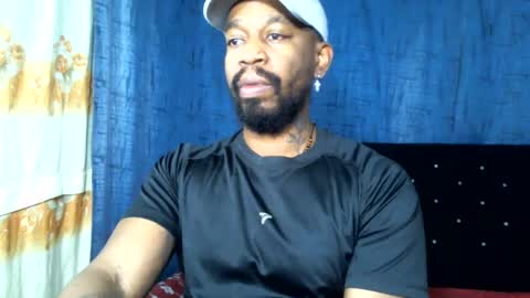 Snapshot of bbc_muscular chatting on 02-09-25, 07:16 camilo online show from 02-09-25, 07:16