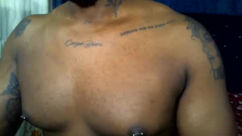 Snapshot of bbc_muscular chatting on 02-17-25, 04:04 camilo online show from 02-17-25, 04:04