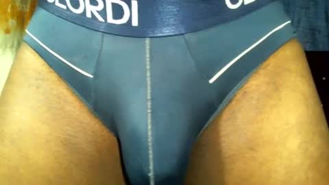 Snapshot of bbc_muscular chatting on 02-25-25, 06:58 camilo online show from 02-25-25, 06:58