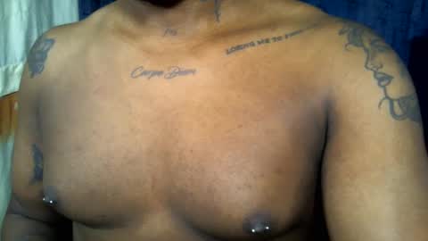 Snapshot of bbc_muscular chatting on 03-03-25, 08:49 camilo online show from 03-03-25, 08:49