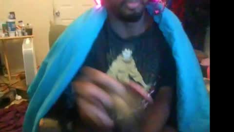 rocker n queen online show from 11-24-25, 04:51