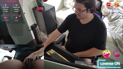 Snapshot of bbking1980 chatting on 11-02-25, 10:28 CallMeDaddy online show from 11-02-25, 10:28