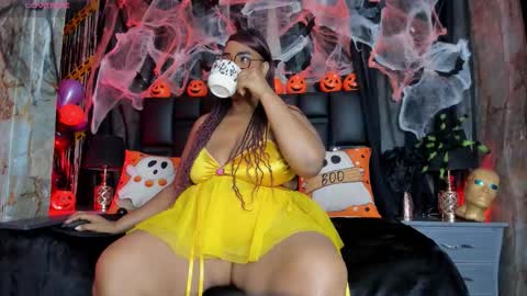 Bbwlatina01 online show from 10-29-25, 12:18