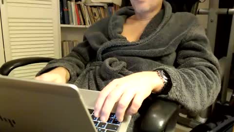 Snapshot of bd_19_6 chatting on 12-26-24, 08:21 bd online show from 12-26-24, 08:21