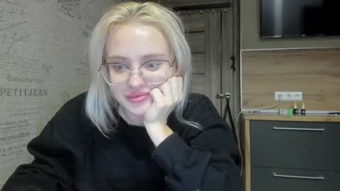 Snapshot of be_daddy chatting on 12-11-24, 09:34 Summer BABY online show from 12-11-24, 09:34
