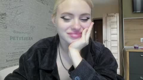 Snapshot of be_daddy chatting on 12-14-24, 06:52 Summer BABY online show from 12-14-24, 06:52