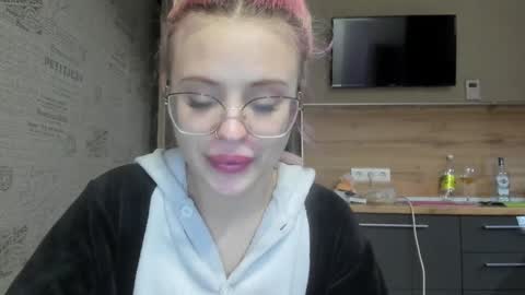 Snapshot of be_daddy chatting on 01-11-25, 12:29 Summer BABY online show from 01-11-25, 12:29