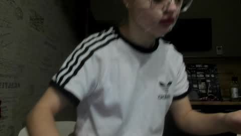 Snapshot of be_daddy chatting on 01-30-25, 03:08 Summer BABY online show from 01-30-25, 03:08