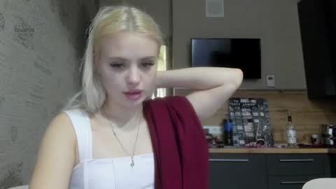 Snapshot of be_daddy chatting on 02-01-25, 02:45 Summer BABY online show from 02-01-25, 02:45