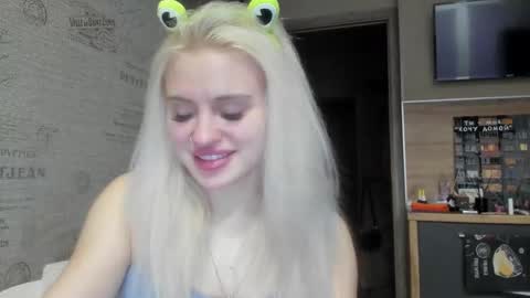 Snapshot of be_daddy chatting on 02-15-25, 12:43 Summer BABY online show from 02-15-25, 12:43