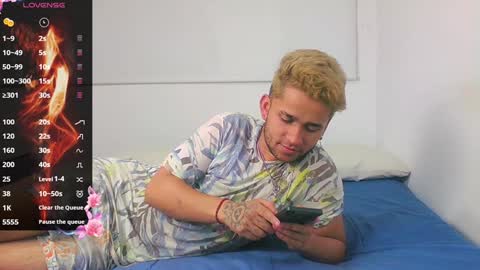 Sara  Juan online show from 01-08-25, 01:53