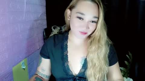 Snapshot of bea_slutty chatting on 08-05-26, 04:04 bea_slutty online show from 08-05-26, 04:04