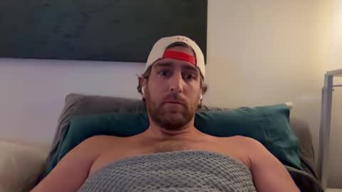 Snapshot of beach_bum_69 chatting on 12-17-25, 05:24 beach_bum_69 online show from 12-17-25, 05:24