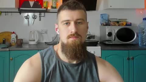 Snapshot of bearded_legend chatting on 12-12-24, 09:15 Zeus online show from 12-12-24, 09:15