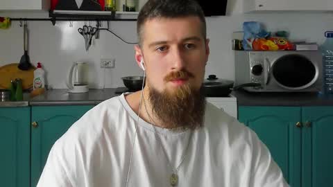 Snapshot of bearded_legend chatting on 12-20-24, 07:17 Zeus online show from 12-20-24, 07:17