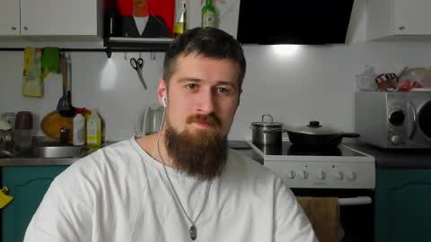 Snapshot of bearded_legend chatting on 01-14-25, 07:53 Zeus online show from 01-14-25, 07:53