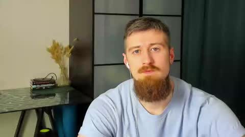 Snapshot of bearded_legend chatting on 01-30-25, 06:10 Zeus online show from 01-30-25, 06:10