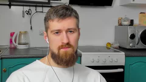 Zeus online show from 12-20-25, 11:01