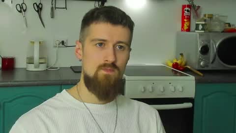 Snapshot of bearded_legend chatting on 06-04-26, 10:05 Zeus online show from 06-04-26, 10:05