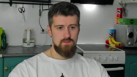 Snapshot of bearded_legend chatting on 06-14-26, 09:50 Zeus online show from 06-14-26, 09:50