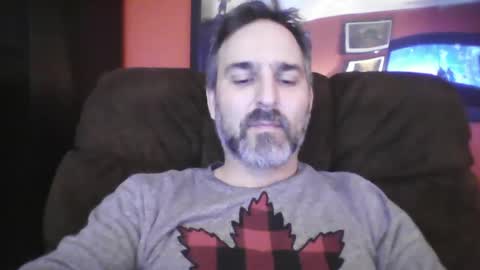 Snapshot of beardedambition chatting on 01-18-25, 05:41 beardedambition online show from 01-18-25, 05:41