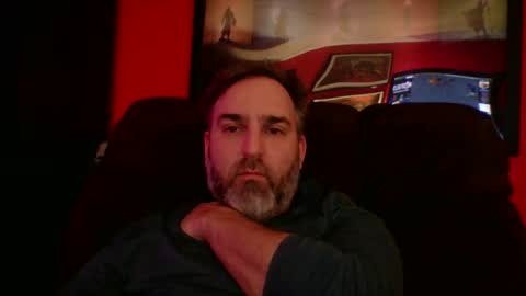 Snapshot of beardedambition chatting on 11-29-25, 02:42 beardedambition online show from 11-29-25, 02:42
