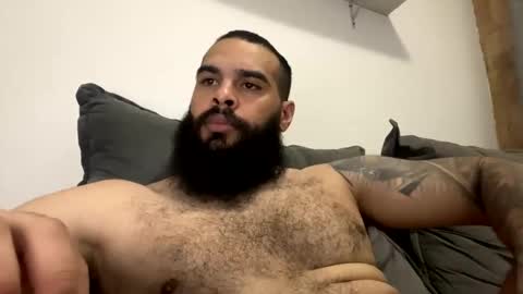 Snapshot of beardmax chatting on 01-14-26, 01:11 Min online show from 01-14-26, 01:11