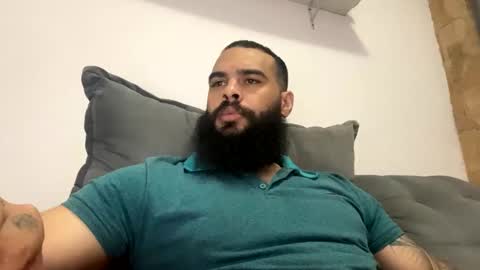 Snapshot of beardmax chatting on 02-05-26, 07:57 Min online show from 02-05-26, 07:57