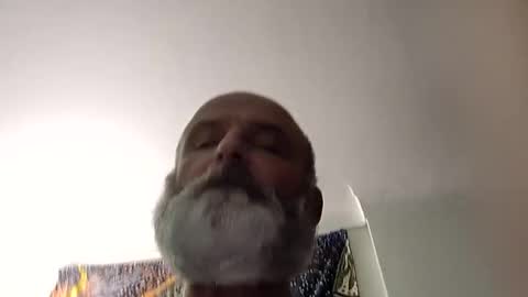 Snapshot of bearneked chatting on 01-29-25, 03:12 bearneked online show from 01-29-25, 03:12