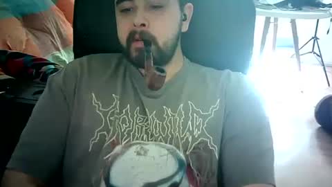 Snapshot of beartsmkr chatting on 10-08-25, 04:59 beartsmkr online show from 10-08-25, 04:59