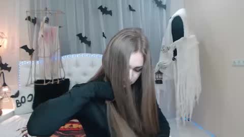 Snapshot of beataangel chatting on 11-05-25, 08:47 beataangel online show from 11-05-25, 08:47