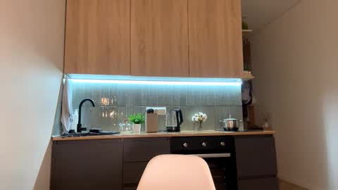 Katie online show from 11-26-25, 11:11