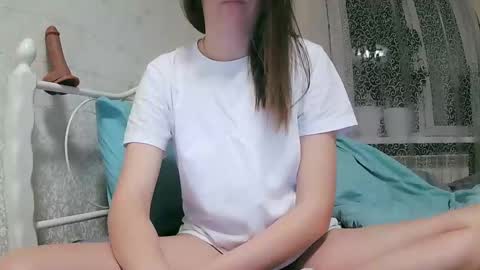 BeatriceTender online show from 12-30-24, 06:16